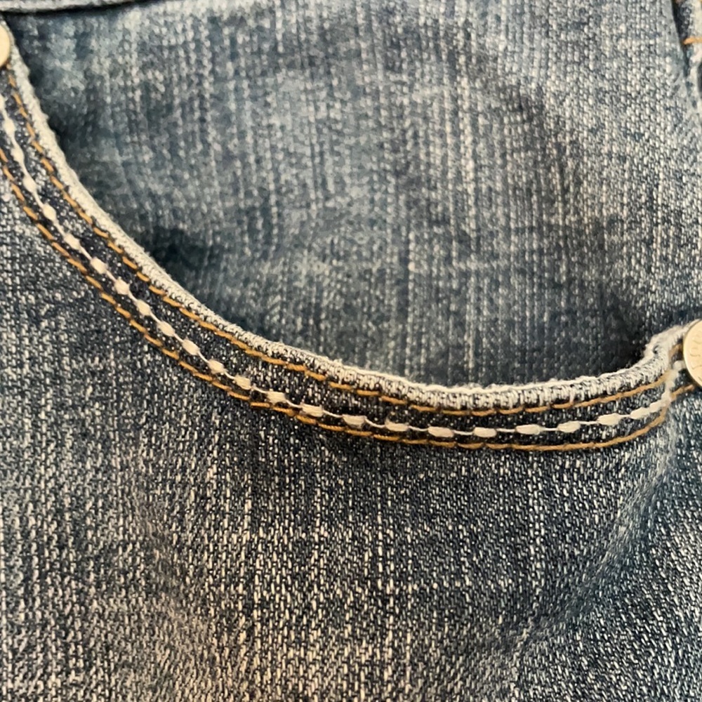 Request Jeans - Picture 4 of 8